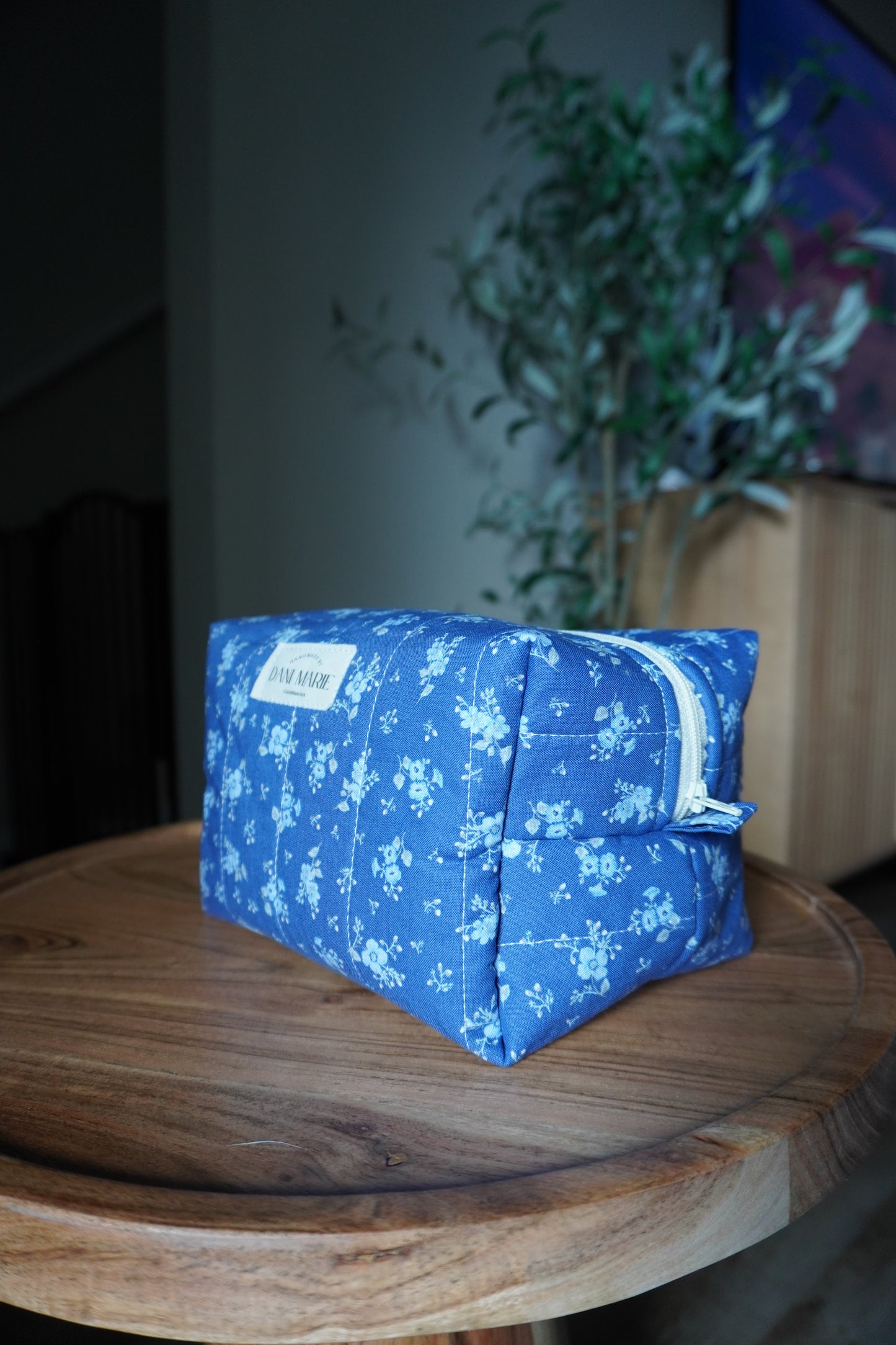 Quilted Makeup Bag - Blue/Floral