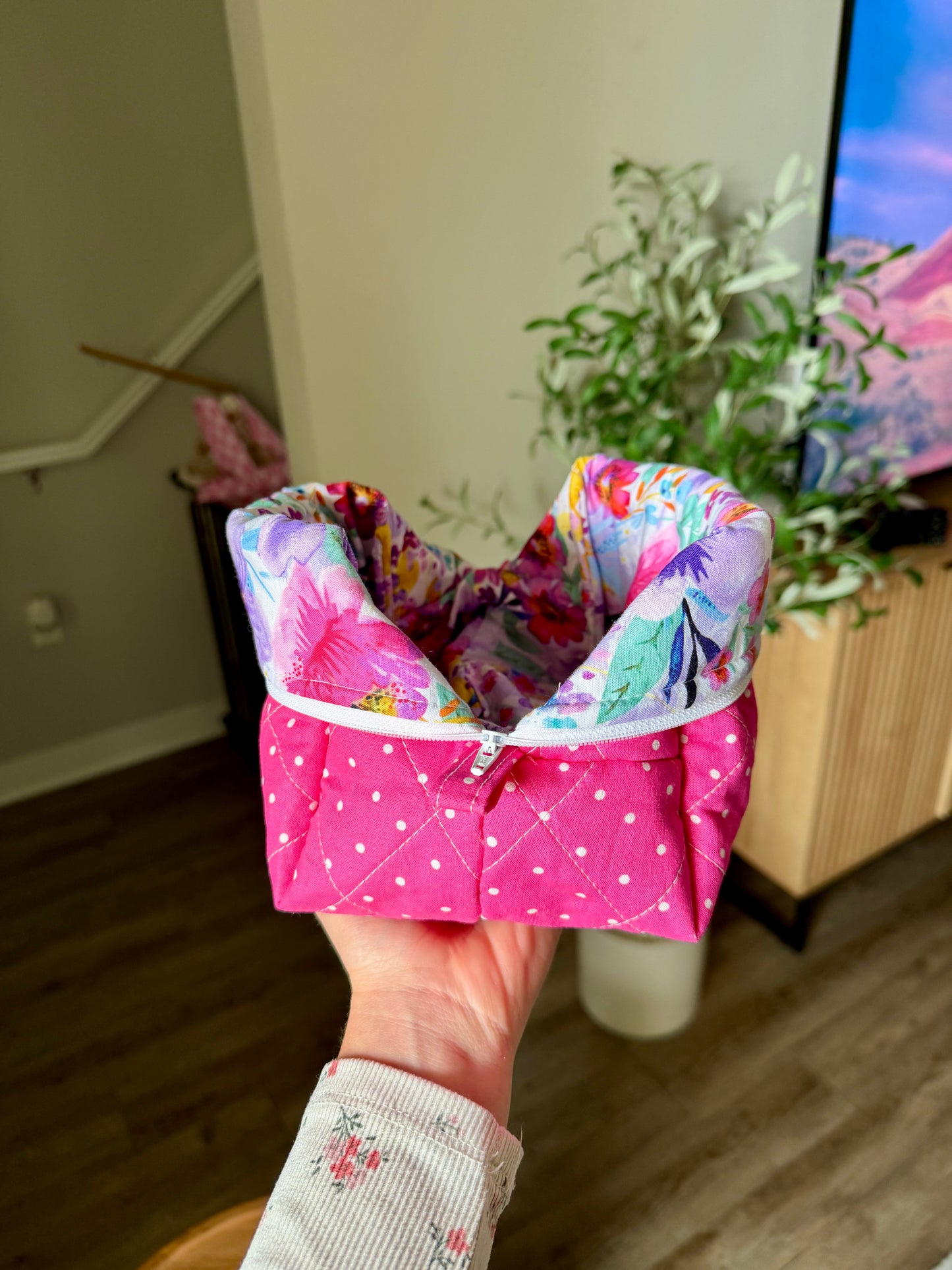 Quilted Makeup Bag - Pink Polka Dot
