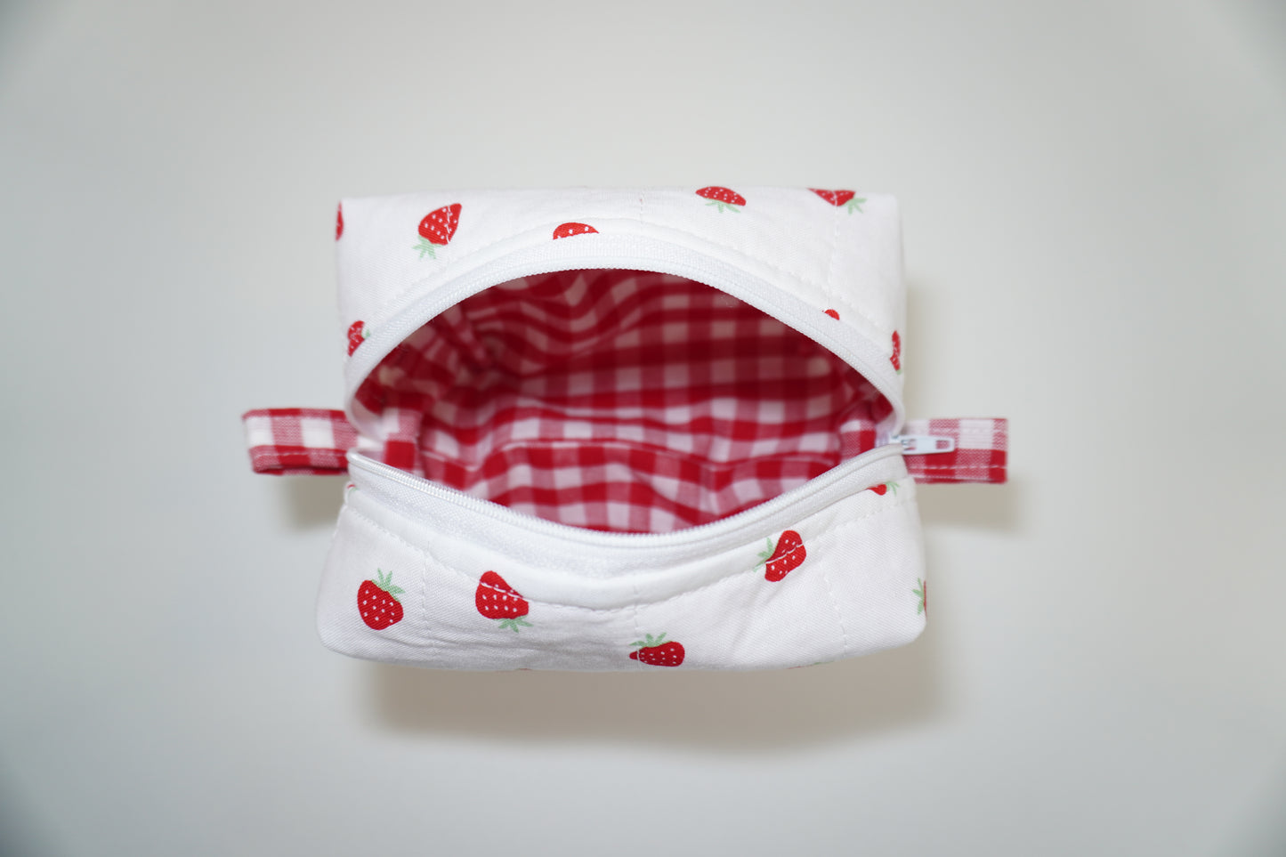 Mini Makeup Bag - Strawberry