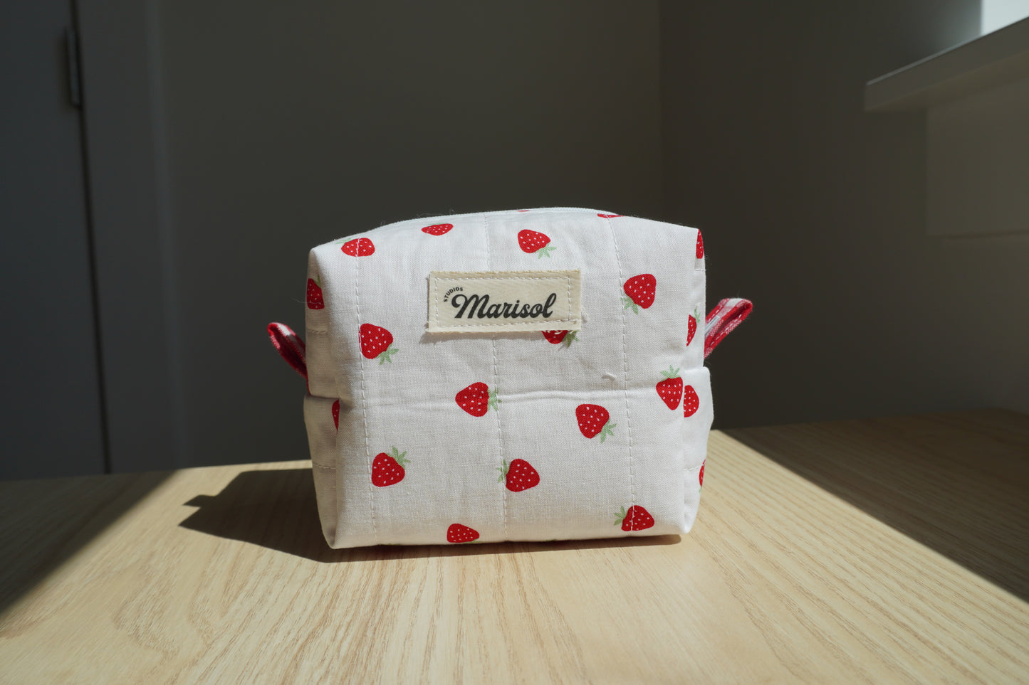 Mini Makeup Bag - Strawberry