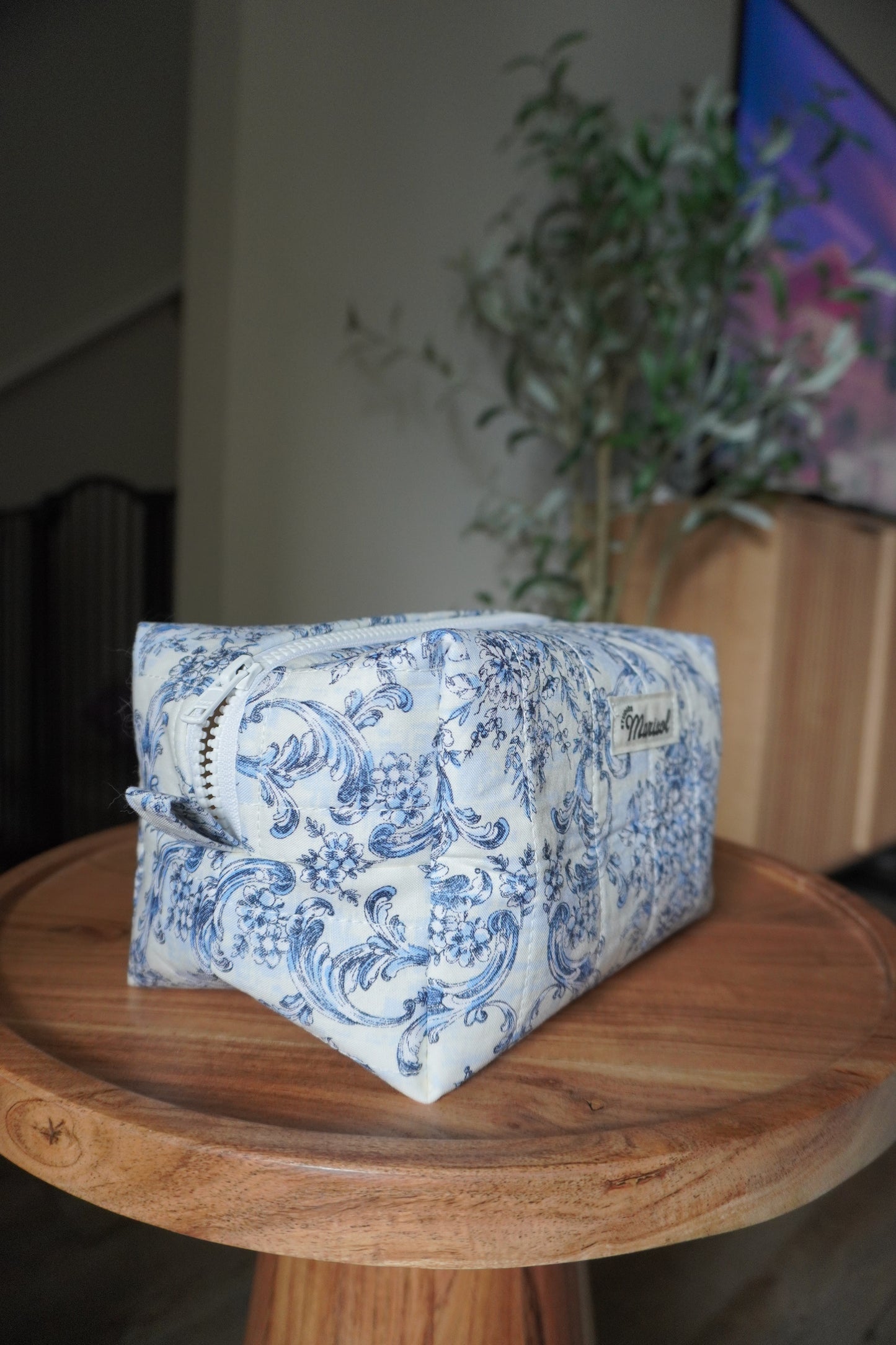 Quilted Makeup Bag - Blue Toile