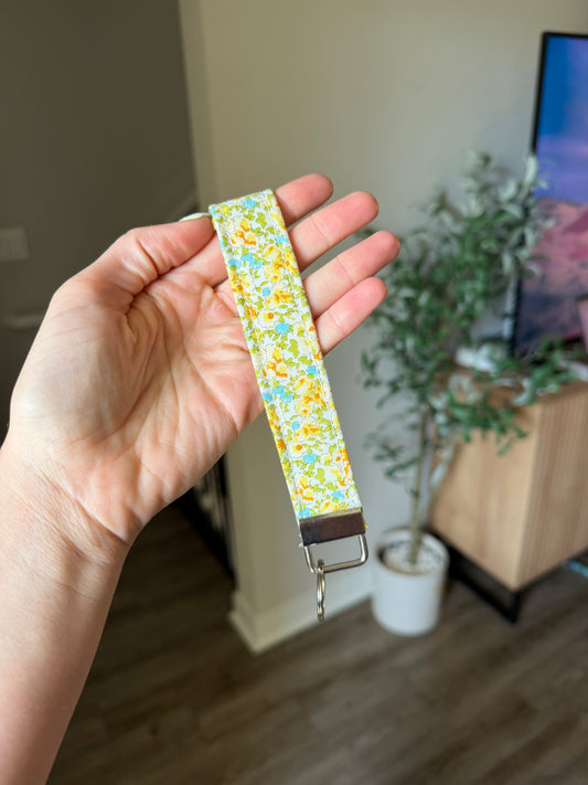 Wristlet Keychain - Lemon Blossom