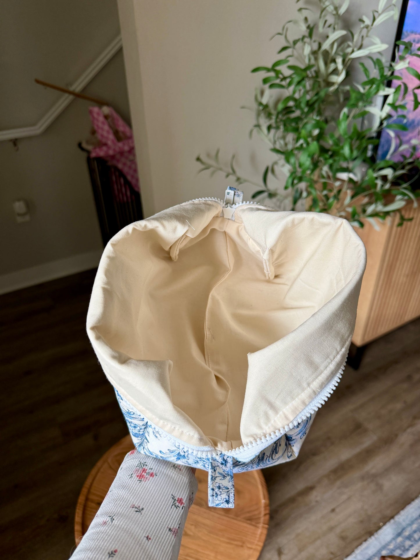 Quilted Makeup Bag - Blue Toile