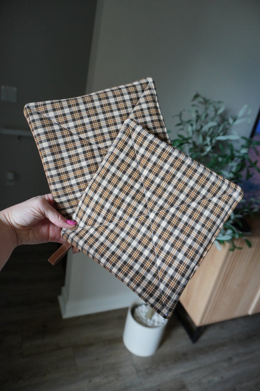 Quilted Pot Holders - Plaid/Brown