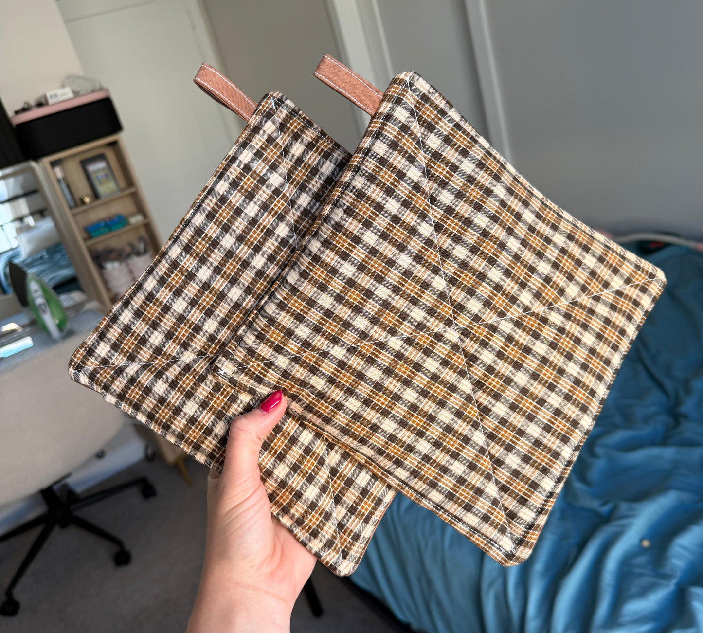 Quilted Pot Holders - Plaid/Brown