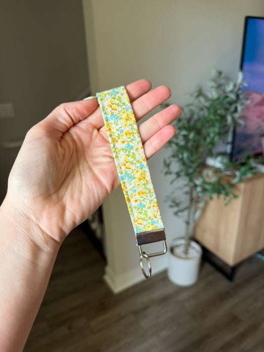 Wristlet Keychain - Lemon Blossom