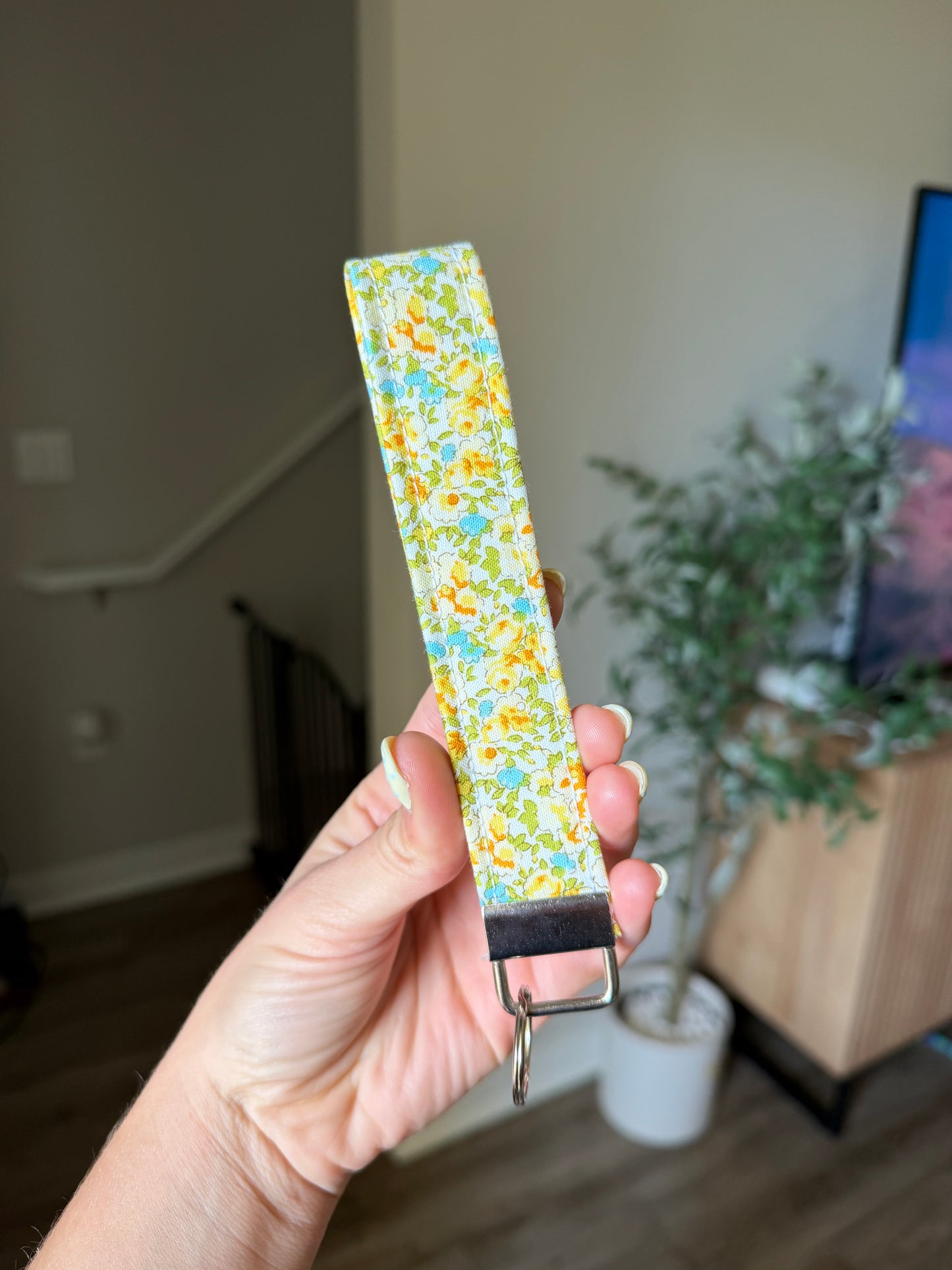 Wristlet Keychain - Lemon Blossom